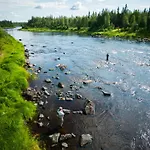 Hiisi Lapland Aurora Riverside Horská chata
