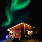 Hiisi Lapland Aurora Riverside 木屋 拉努阿