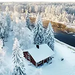 Lapin Hiisi Joen Rannalla Ranua