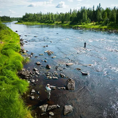 Hiisi Lapland Aurora Riverside Chalet