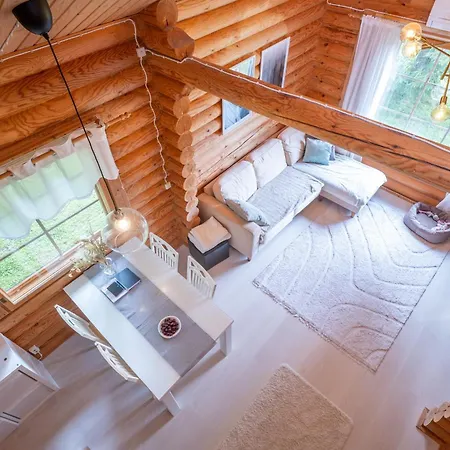Chalet Lapin Hiisi Joen Rannalla Ranua
