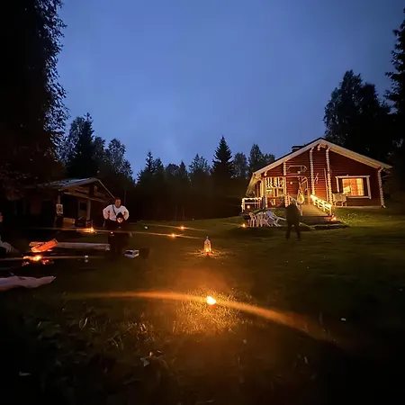 Lapin Hiisi Joen Rannalla * Ranua