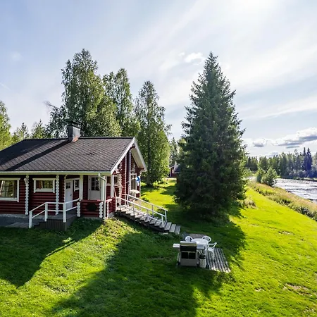 Lapin Hiisi Joen Rannalla 샬레 *