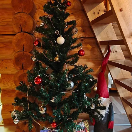 Lapin Hiisi Joen Rannalla 라누아