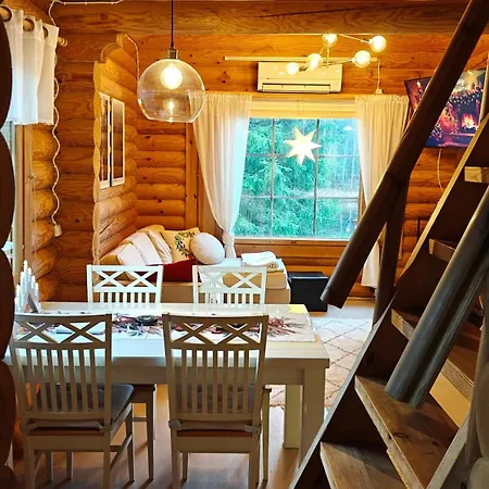Hiisi Lapland Aurora Riverside