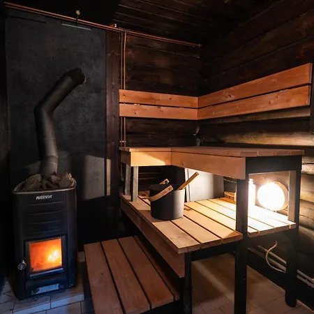 Lapin Hiisi Joen Rannalla *