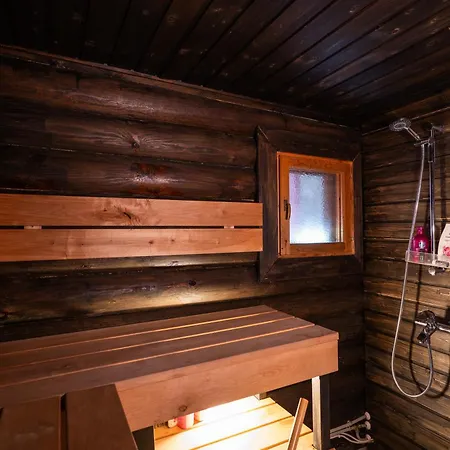 Hiisi Lapland Aurora Riverside Chalet