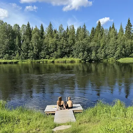 Hiisi Lapland Aurora Riverside * ראנואה